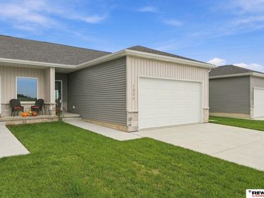 1006 W Sand Dunes Road, Lincoln, NE 68523