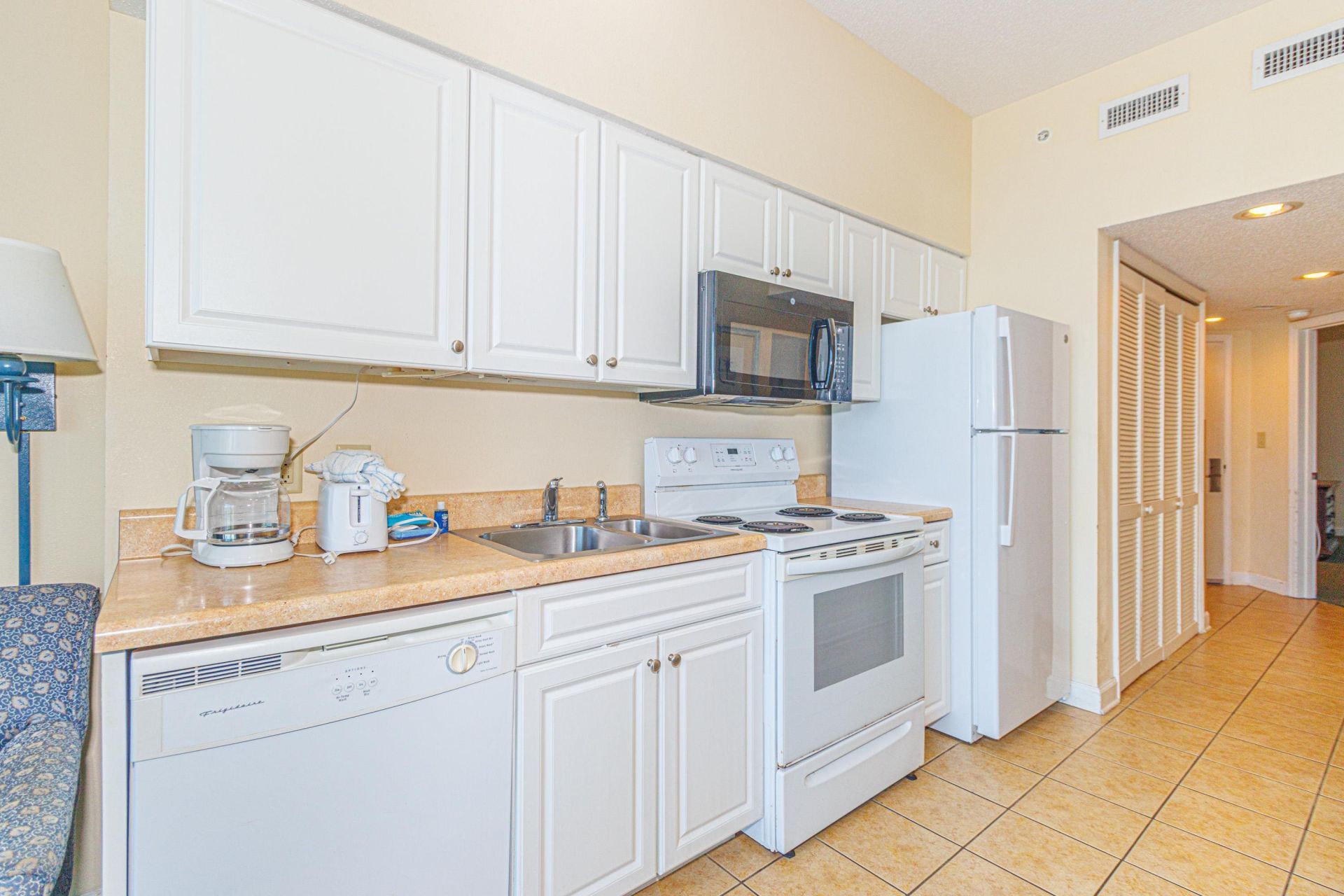 2501 S Ocean Blvd. Photo 14