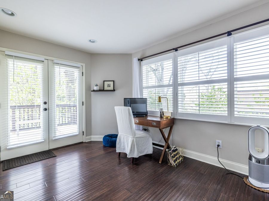 Property Image 28
