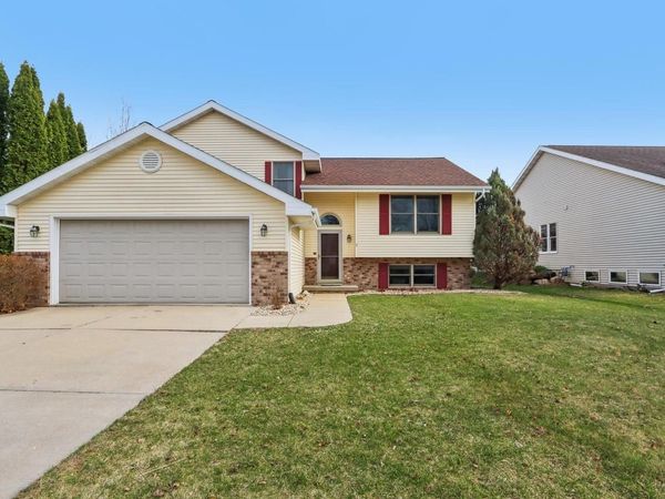 5495 Quarry Hill Drive, Fitchburg, WI 53711