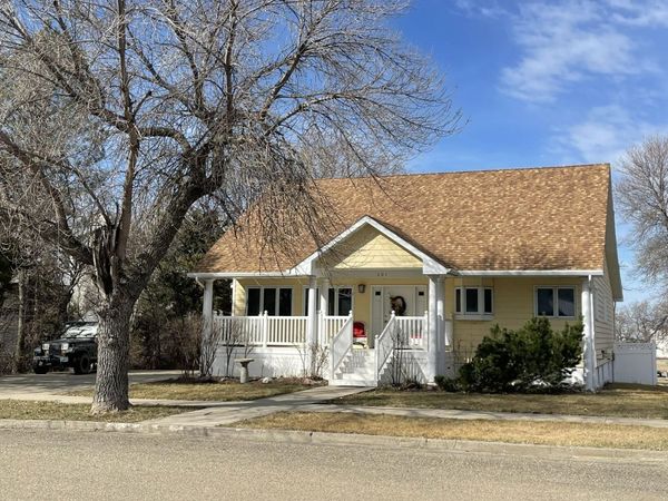 201 S 6th Street, Onida, SD 57564