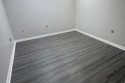 118 Springhall Drive photo 4