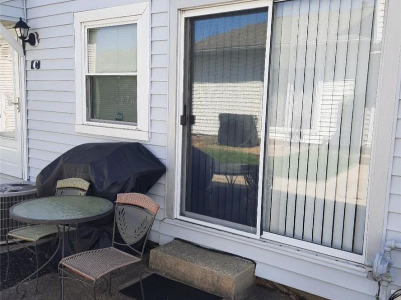 2555 Royal County Down, Unit 17 C, Uniontown, OH 44685 Photo 14