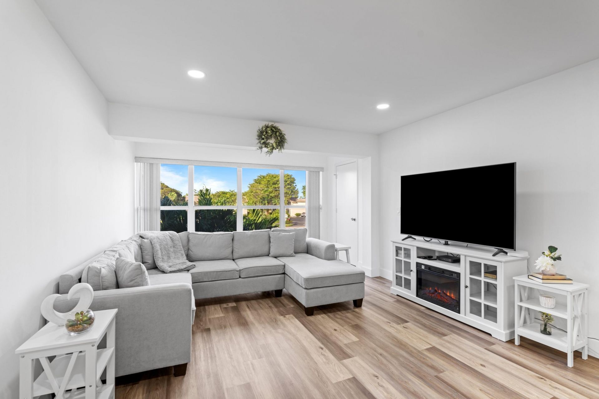 2915 SW 15th Street, Unit 204, Delray Beach, FL 33445 Photo