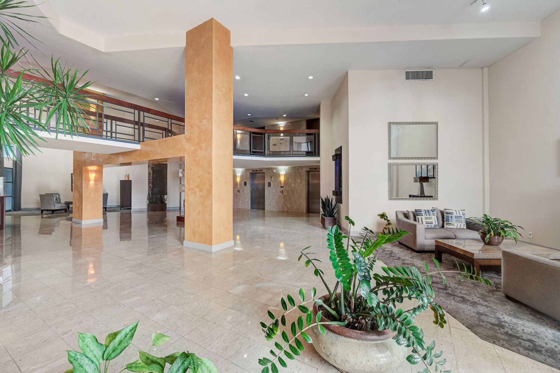 400 Leslie Drive, Unit 807, Hallandale Beach, FL 33009 Photo