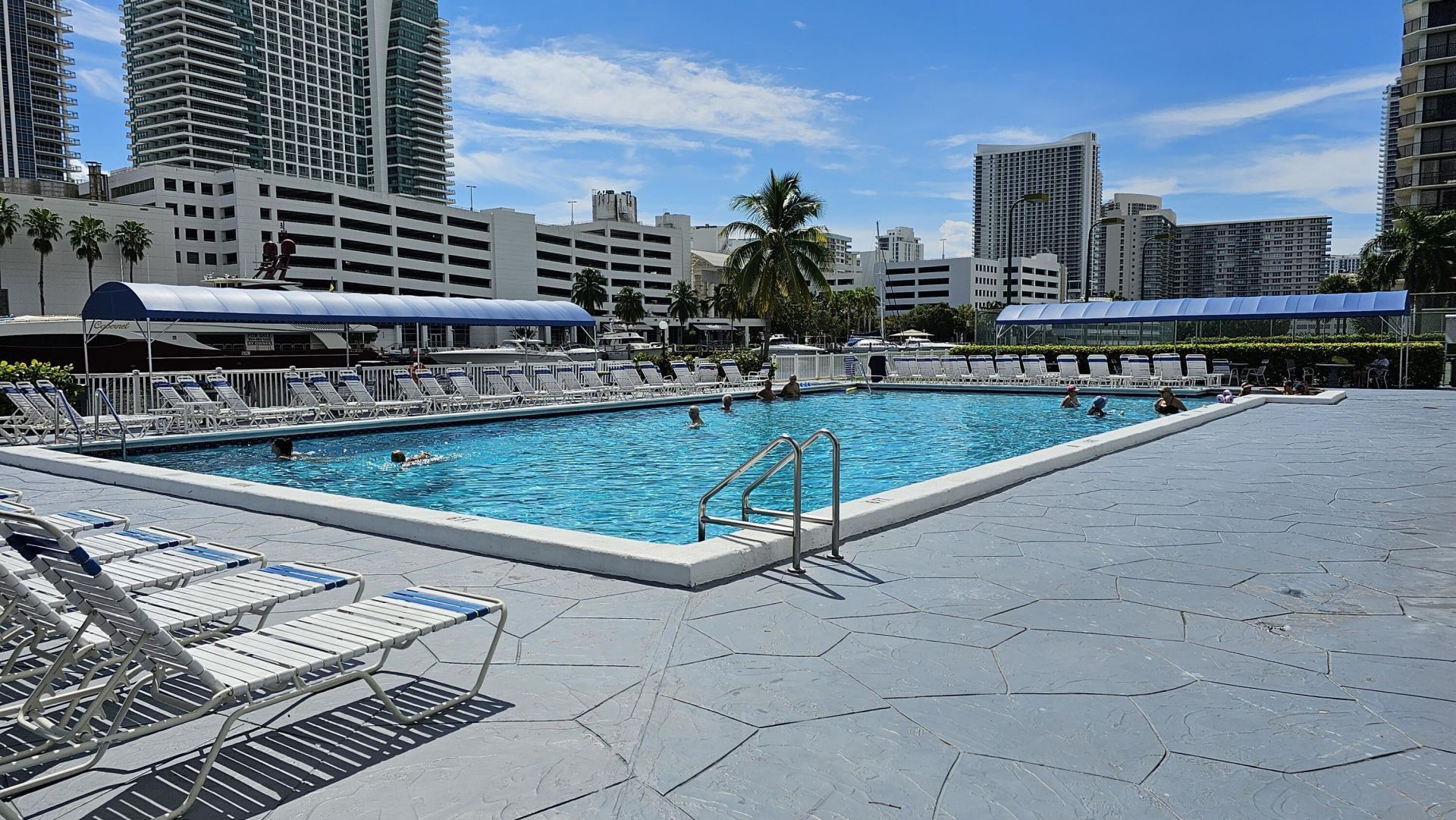 400 Leslie Drive, Unit 807, Hallandale Beach, FL 33009 Photo