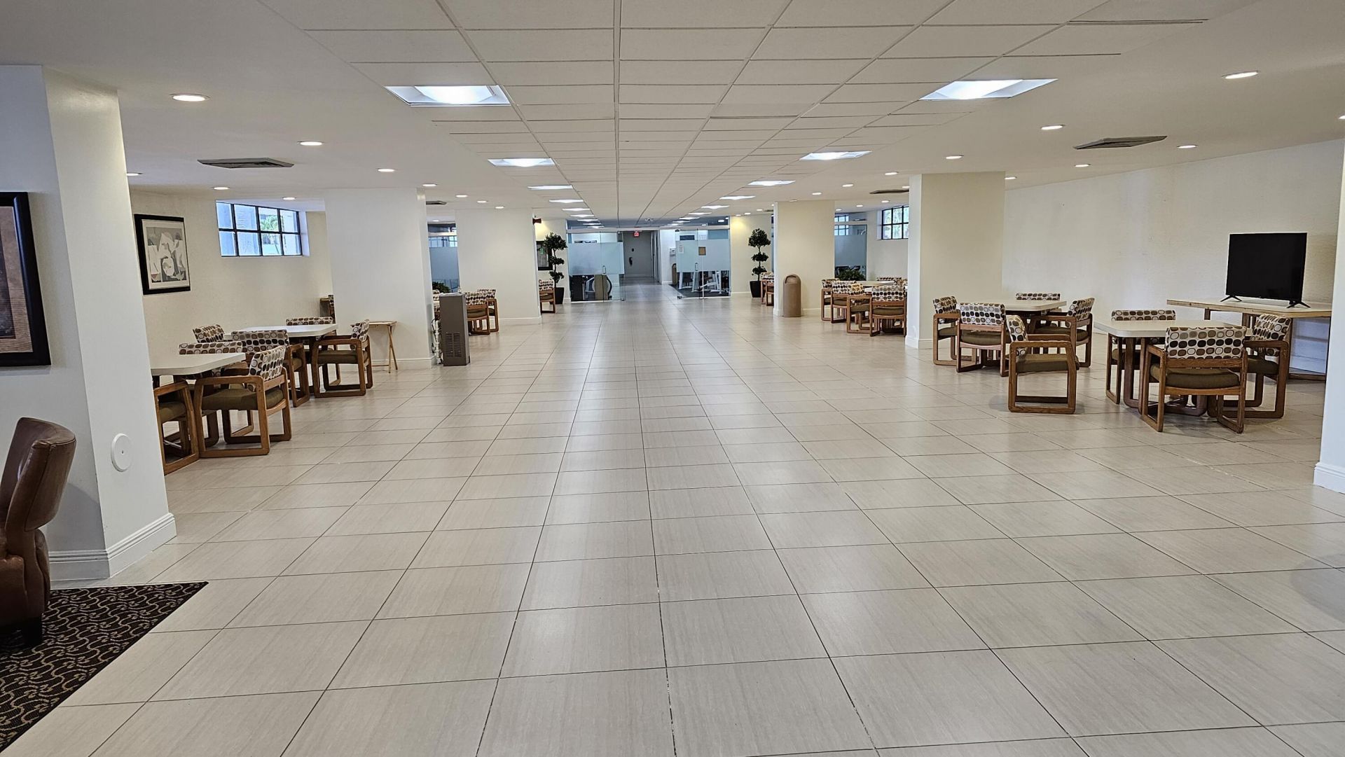 400 Leslie Drive, Unit 807, Hallandale Beach, FL 33009 Photo