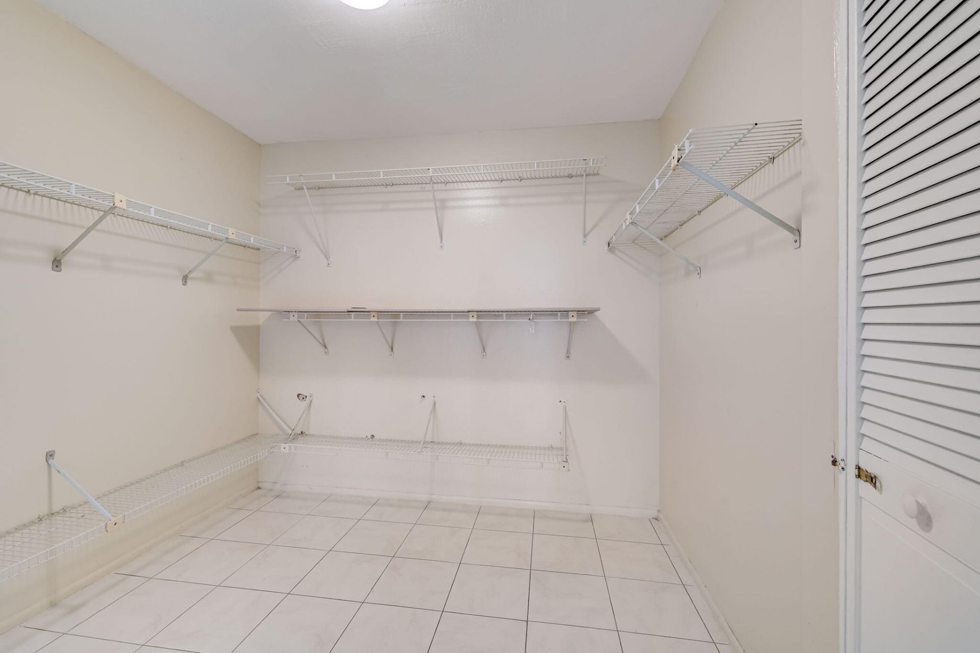 400 Leslie Drive, Unit 807, Hallandale Beach, FL 33009 Photo