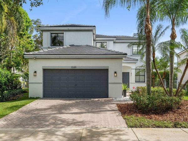 1089 Tupelo Way, Weston, FL 33327