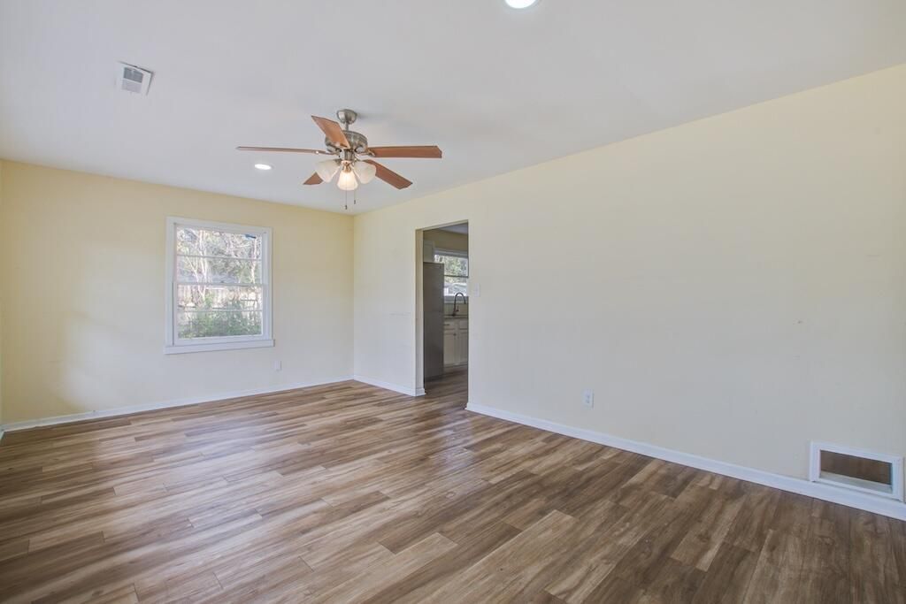 5920 Griffin Street Photo 12