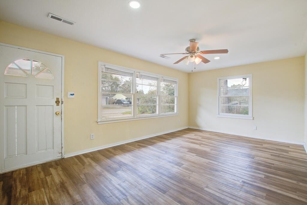 5920 Griffin Street Photo 13