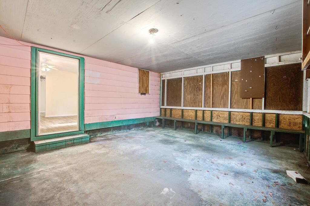 5920 Griffin Street Photo 21