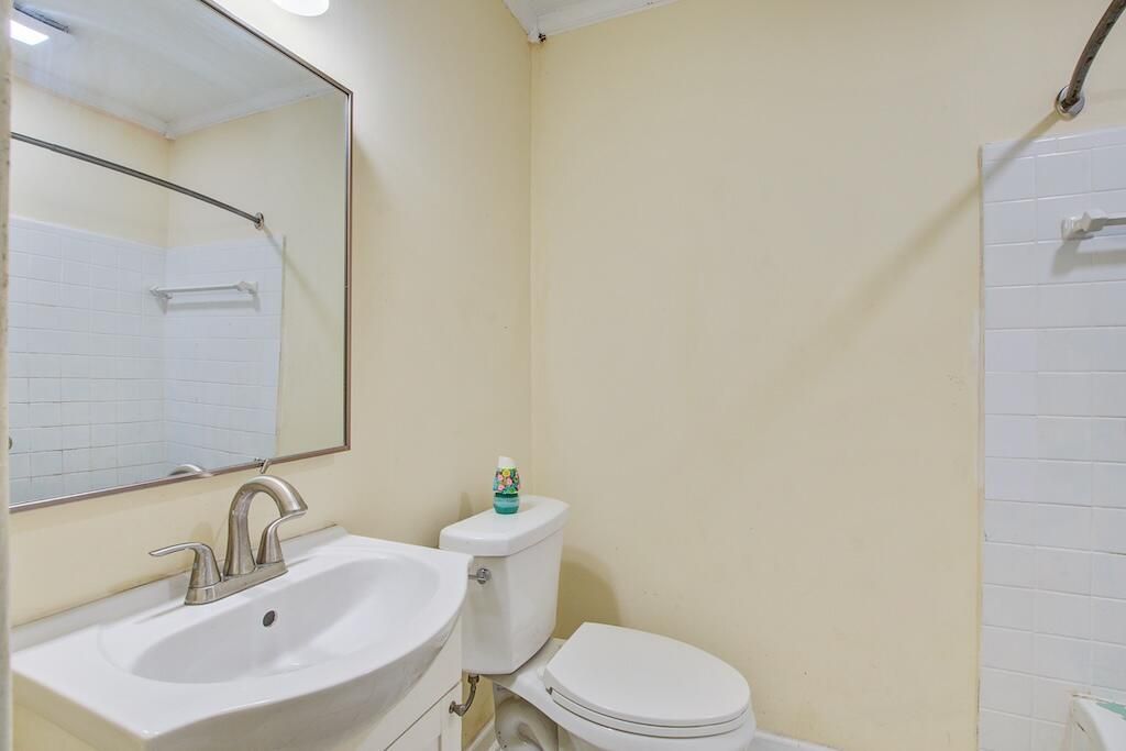 5920 Griffin Street Photo 28