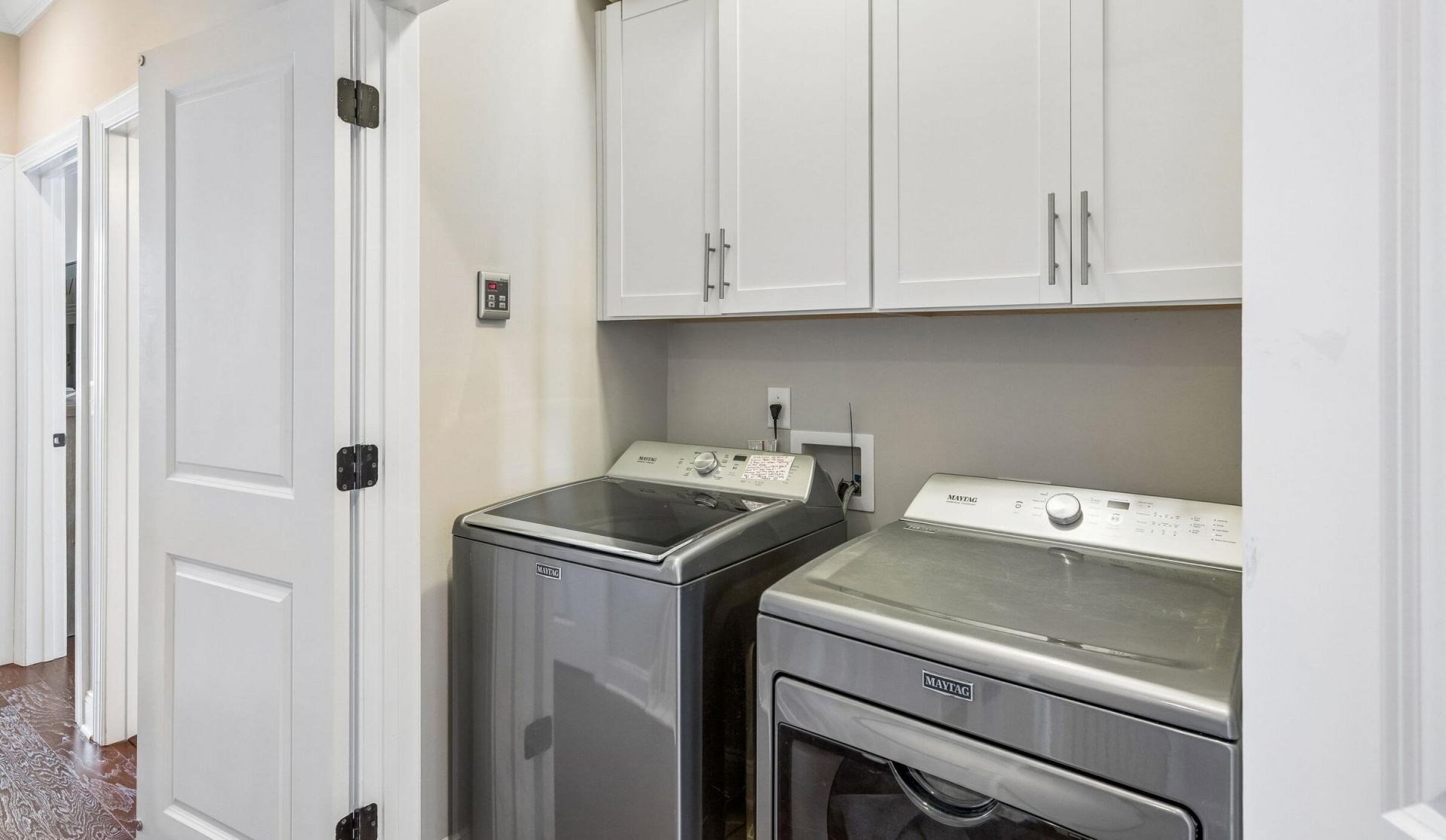 1630 Prince Edward Street Photo 29