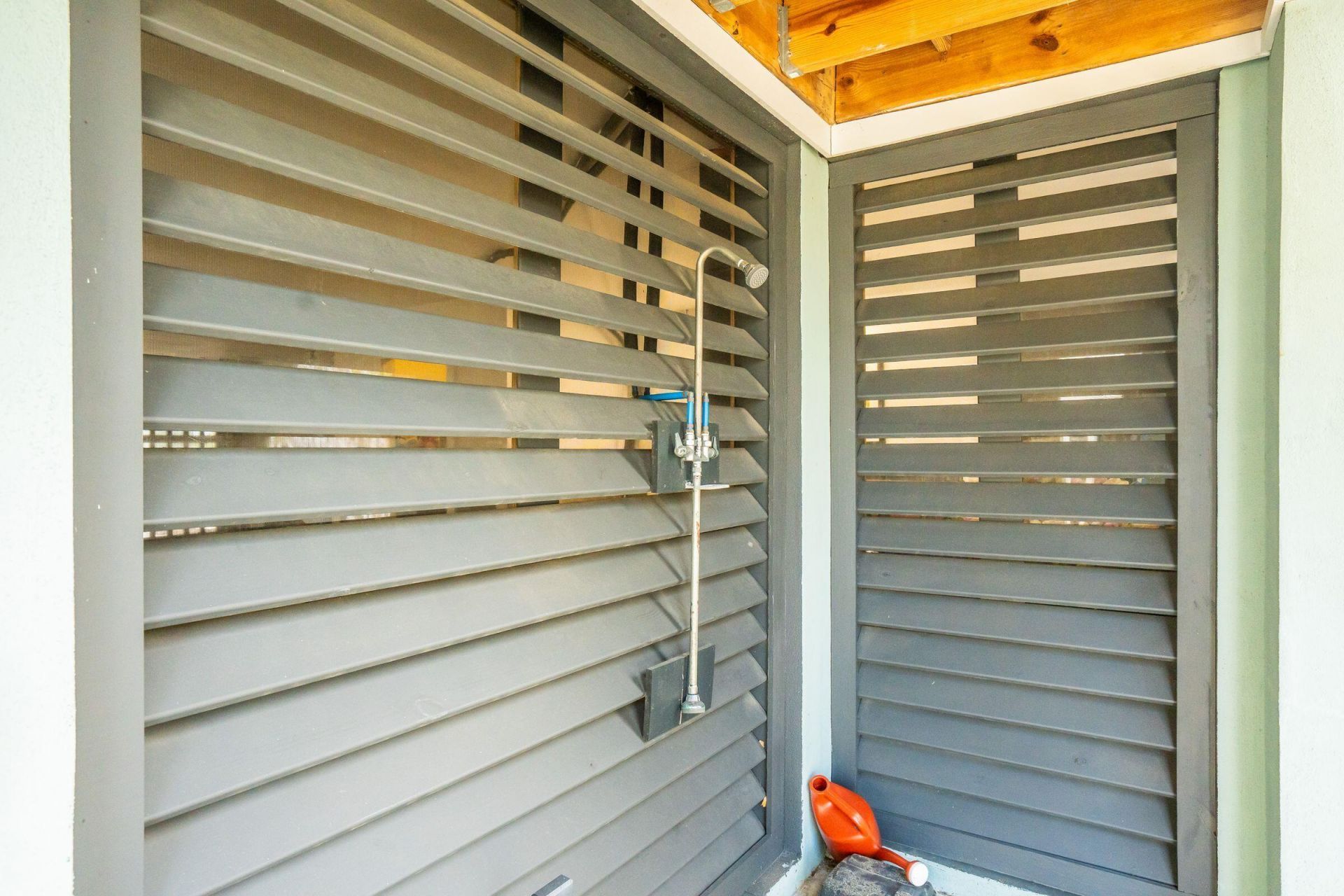 1630 Prince Edward Street Photo 30