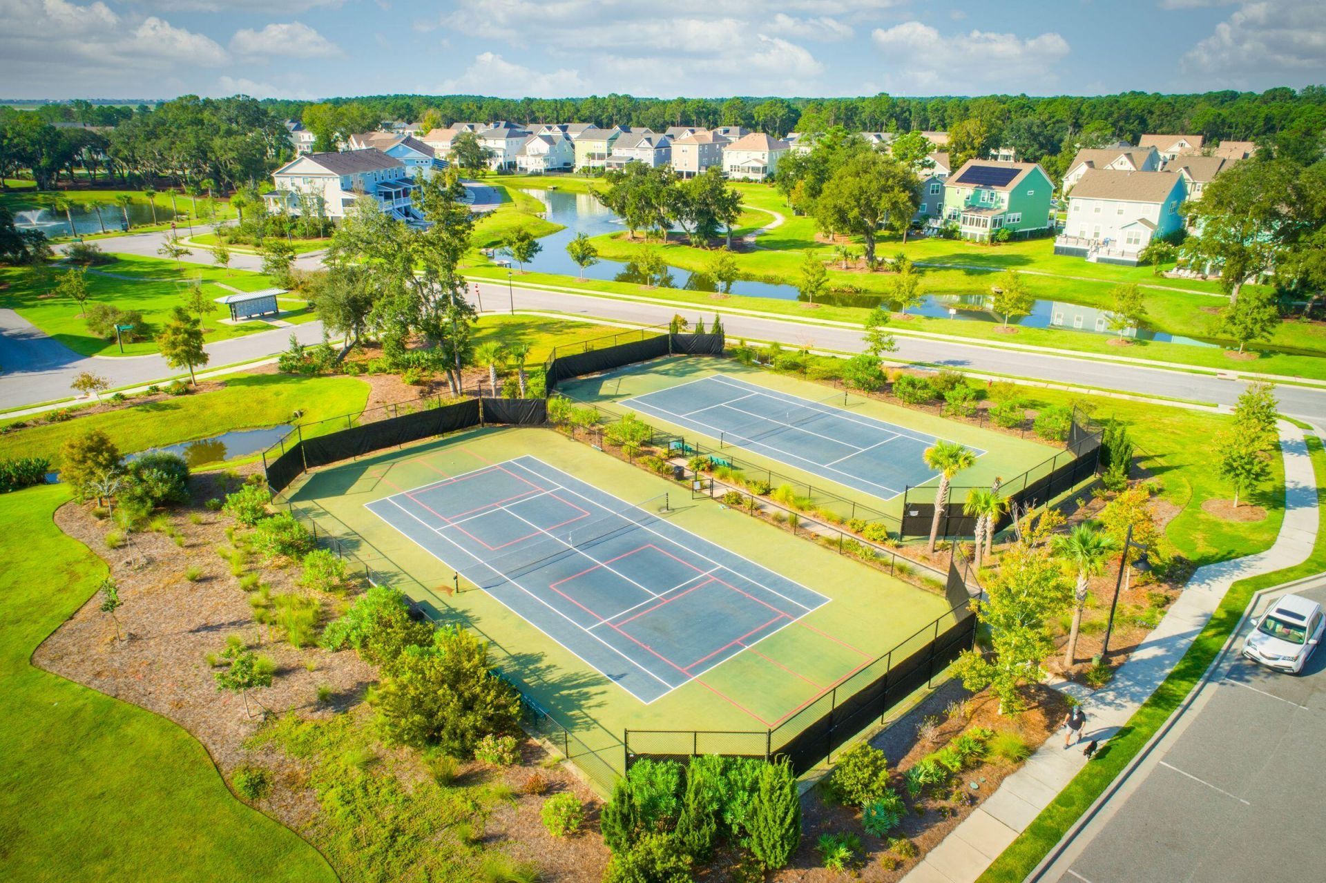 1630 Prince Edward Street Photo 37