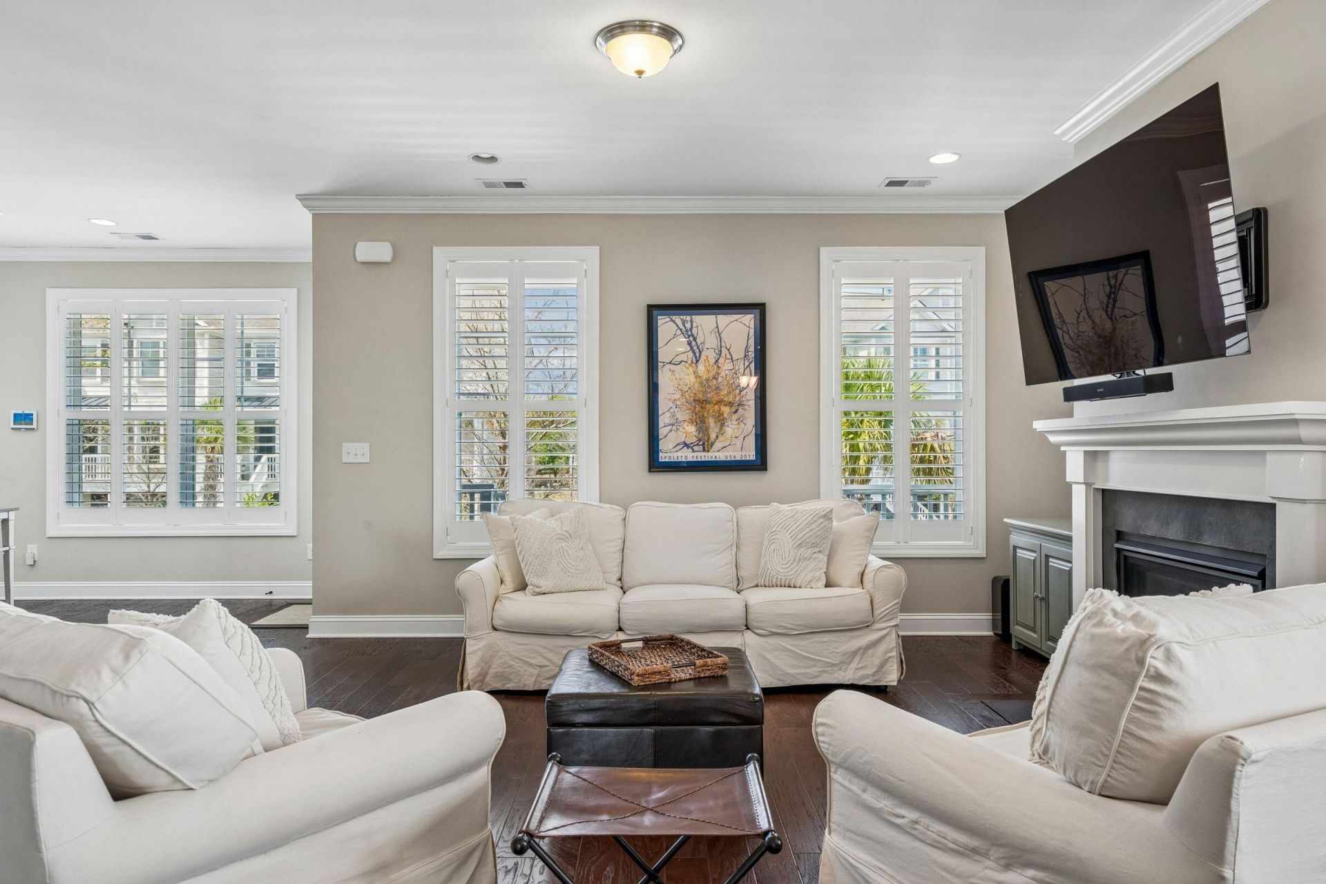 1630 Prince Edward Street Photo 9