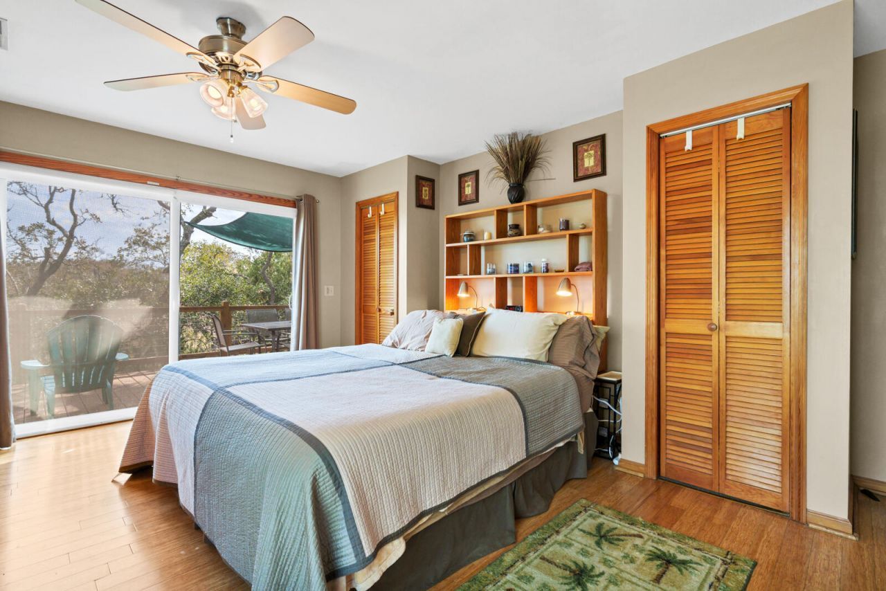 202 Jungle Shores Drive Photo 12