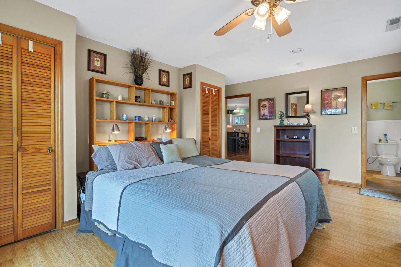 202 Jungle Shores Drive Photo 13