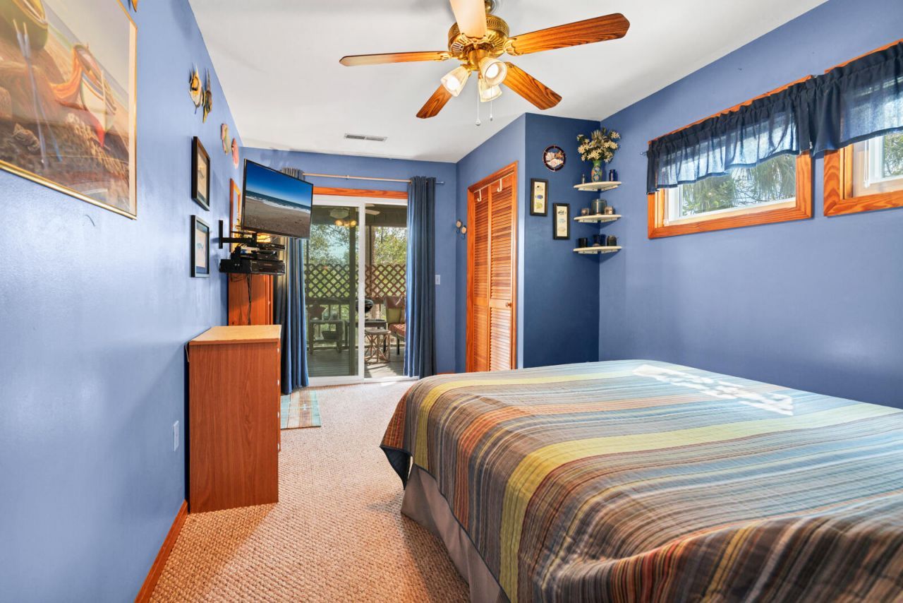 202 Jungle Shores Drive Photo 21