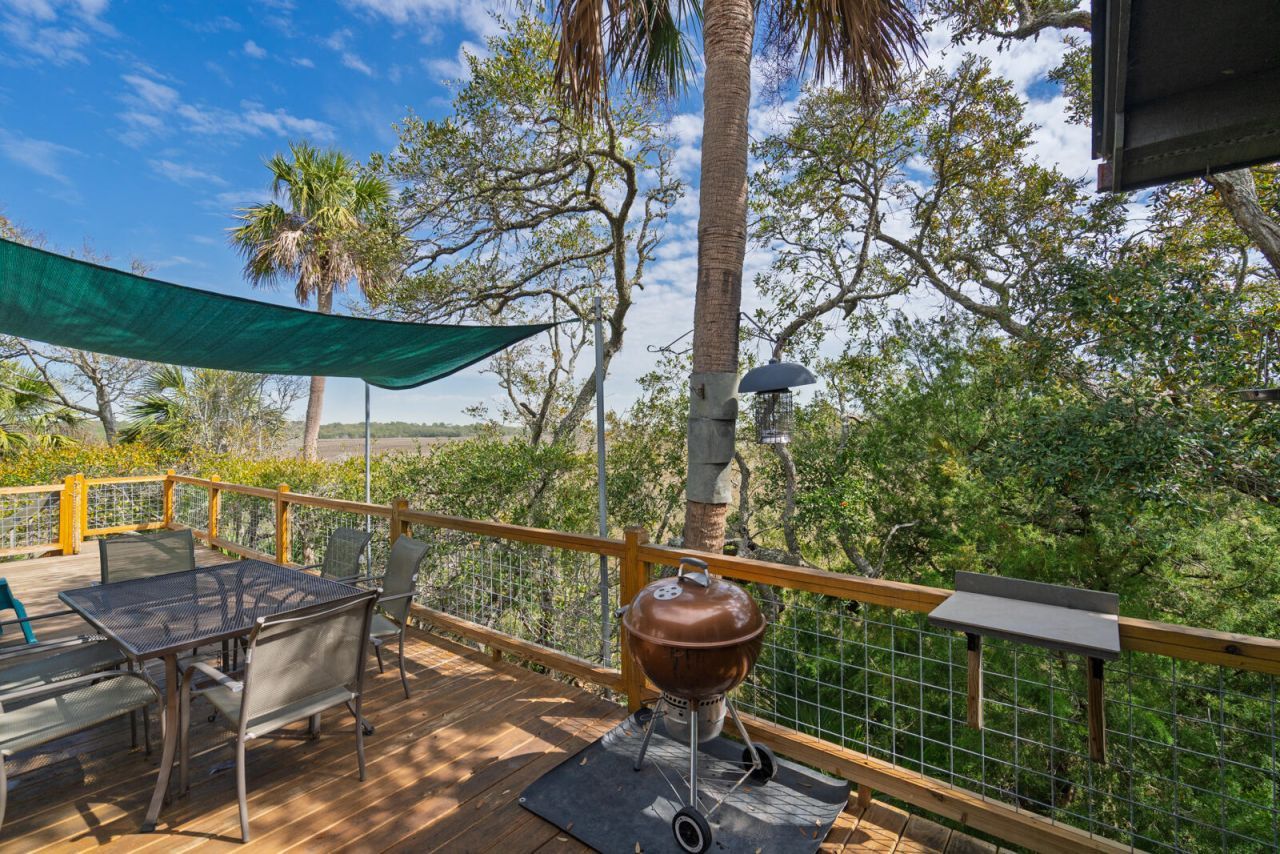 202 Jungle Shores Drive Photo 25