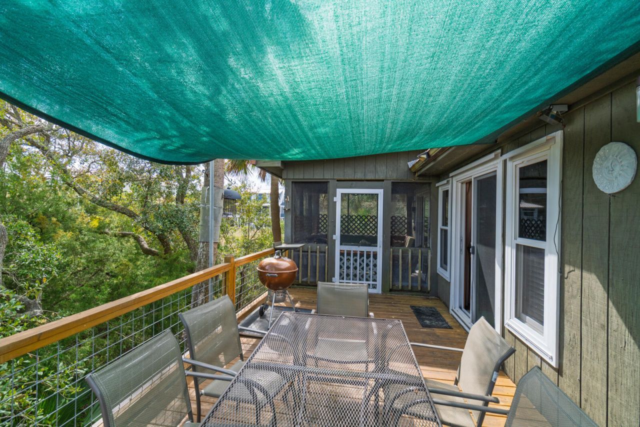 202 Jungle Shores Drive Photo 28