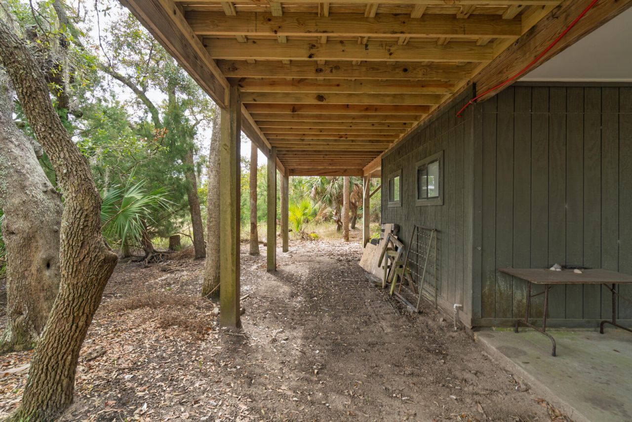 202 Jungle Shores Drive Photo 36