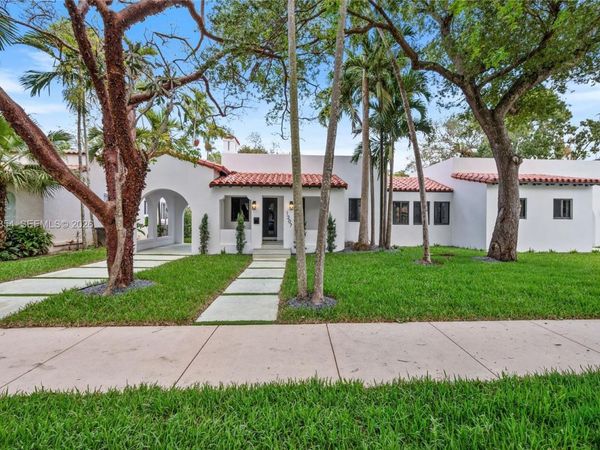 1207 Columbus Blvd, Coral Gables, FL 33134