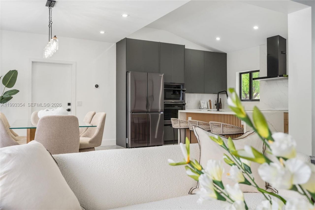 1207 Columbus Blvd, Coral Gables, FL 33134 Photo