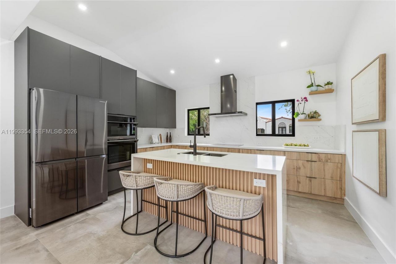 1207 Columbus Blvd, Coral Gables, FL 33134 Photo