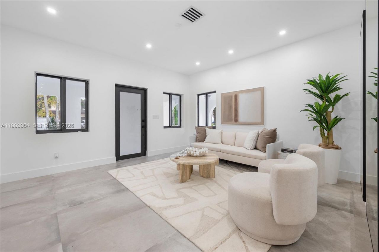 1207 Columbus Blvd, Coral Gables, FL 33134 Photo