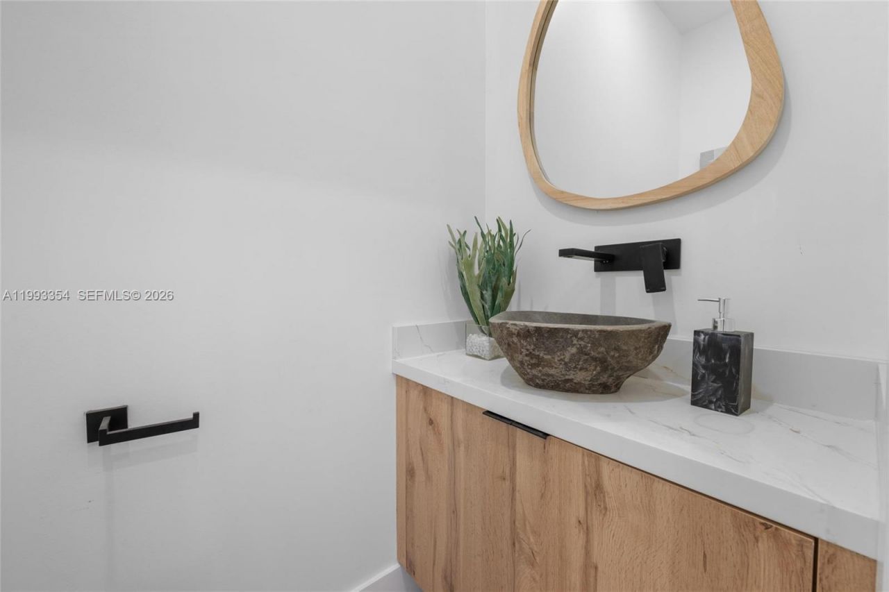 1207 Columbus Blvd, Coral Gables, FL 33134 Photo