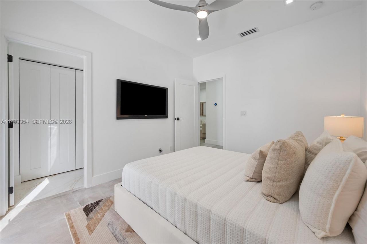 1207 Columbus Blvd , Coral Gables, FL 33134 Photo