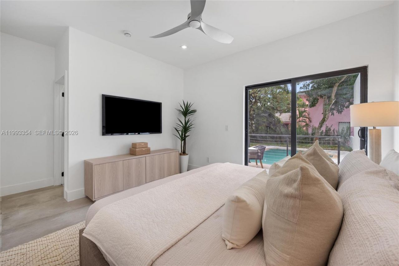 1207 Columbus Blvd, Coral Gables, FL 33134 Photo