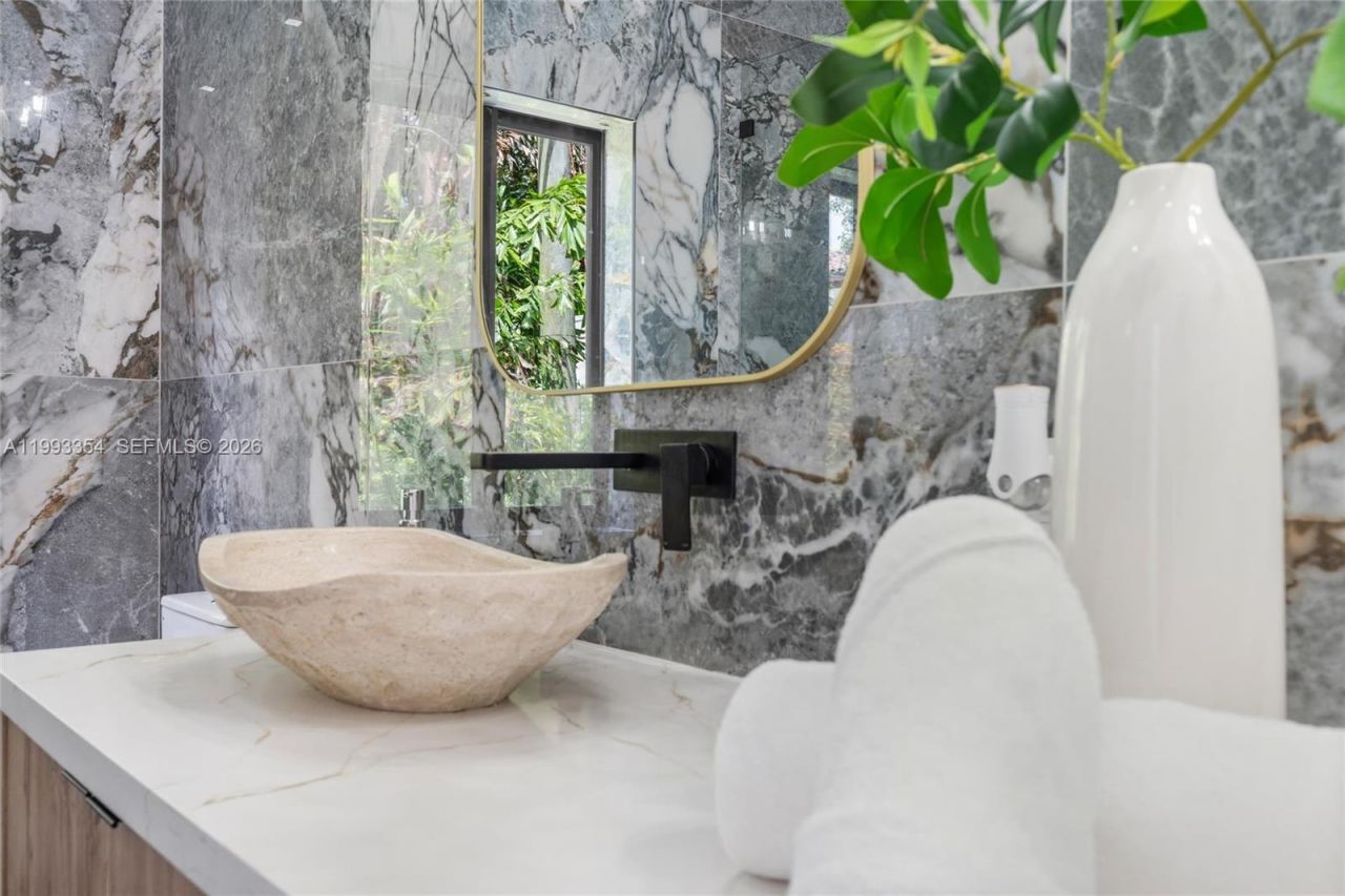 1207 Columbus Blvd, Coral Gables, FL 33134 Photo