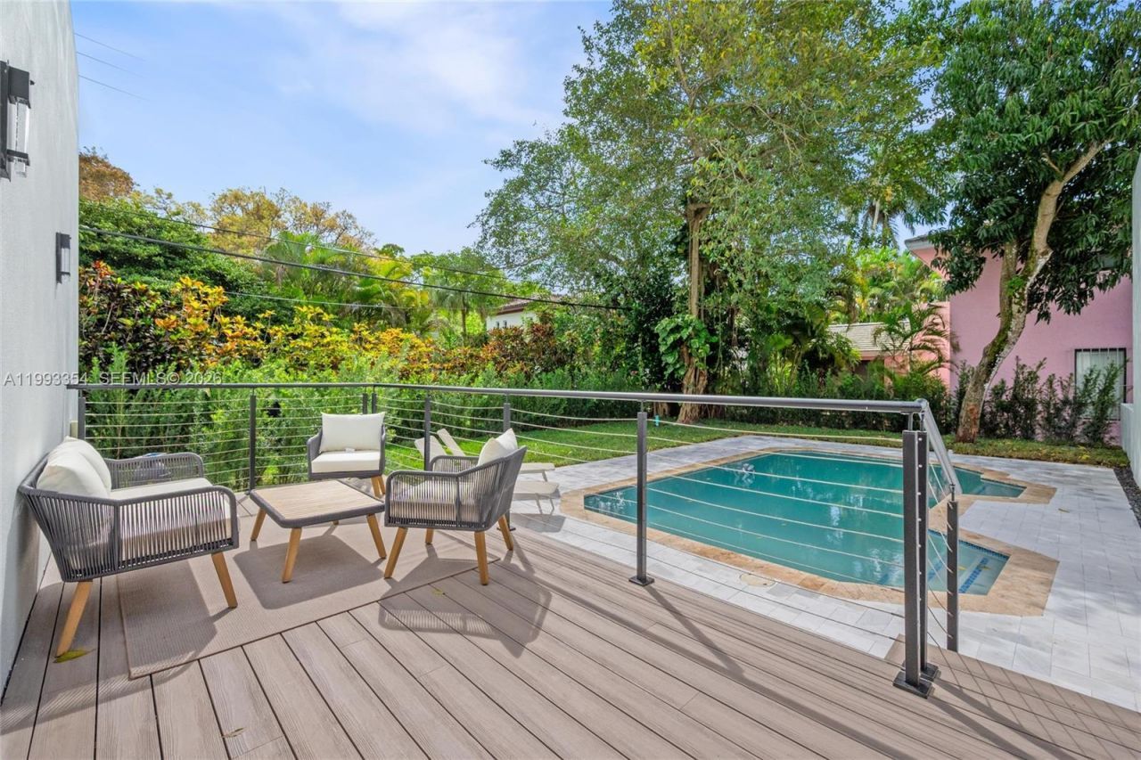 1207 Columbus Blvd, Coral Gables, FL 33134 Photo