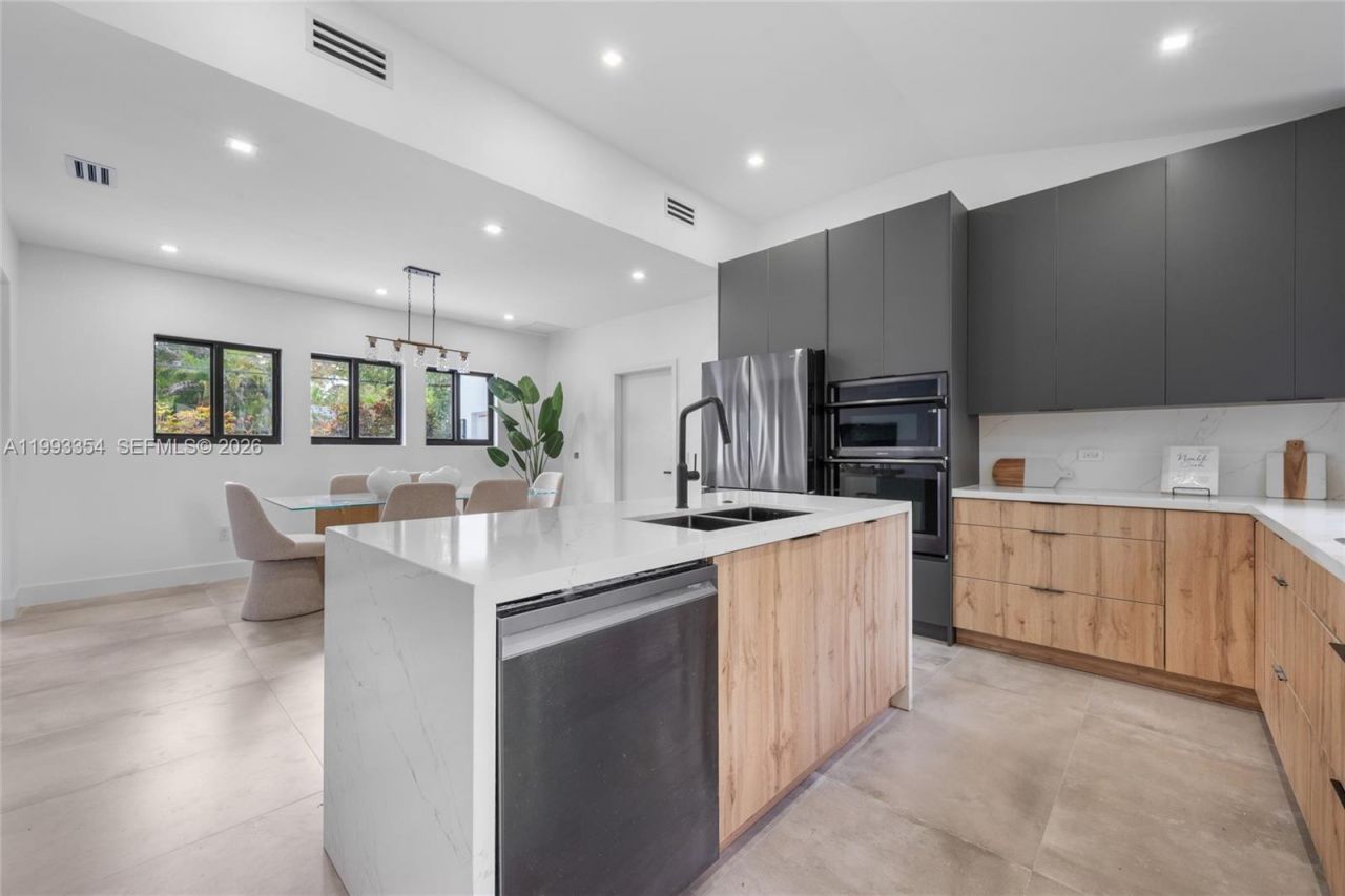 1207 Columbus Blvd , Coral Gables, FL 33134 Photo