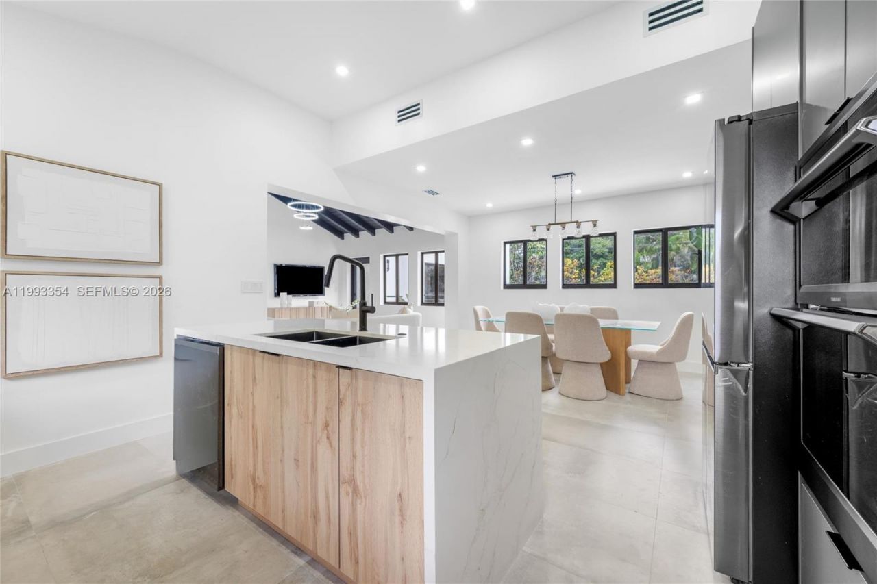 1207 Columbus Blvd , Coral Gables, FL 33134 Photo