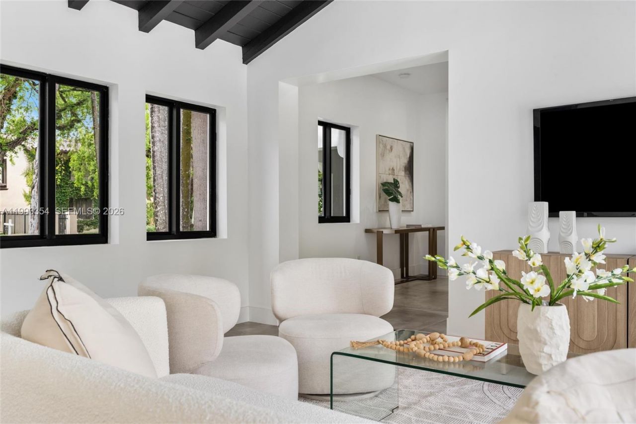 1207 Columbus Blvd, Coral Gables, FL 33134 Photo