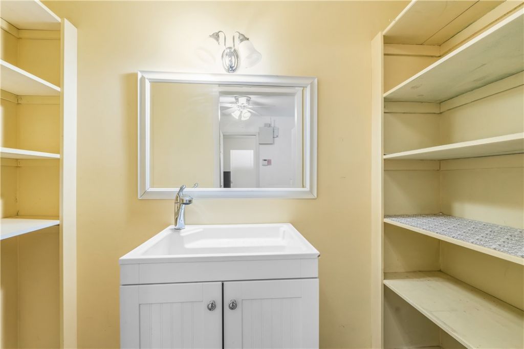 1202 SE Madison Avenue, Stuart, FL 34996 Photo