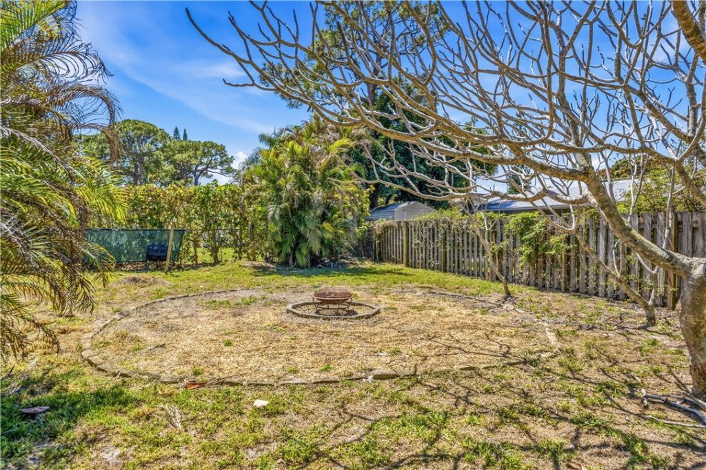 1202 SE Madison Avenue, Stuart, FL 34996 Photo