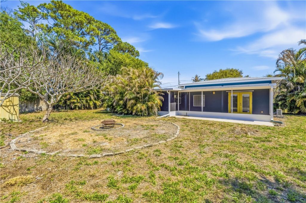 1202 SE Madison Avenue, Stuart, FL 34996 Photo