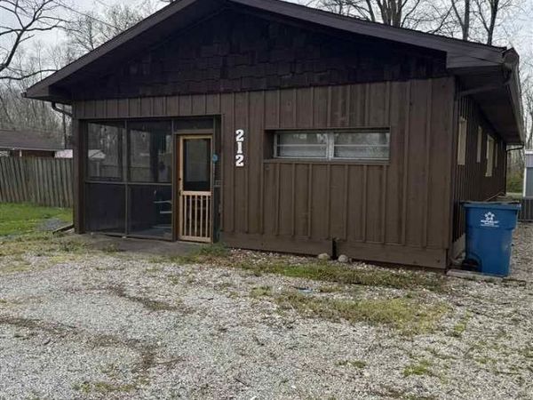 212 N Wolfenberger Street, Sullivan, IN 47882