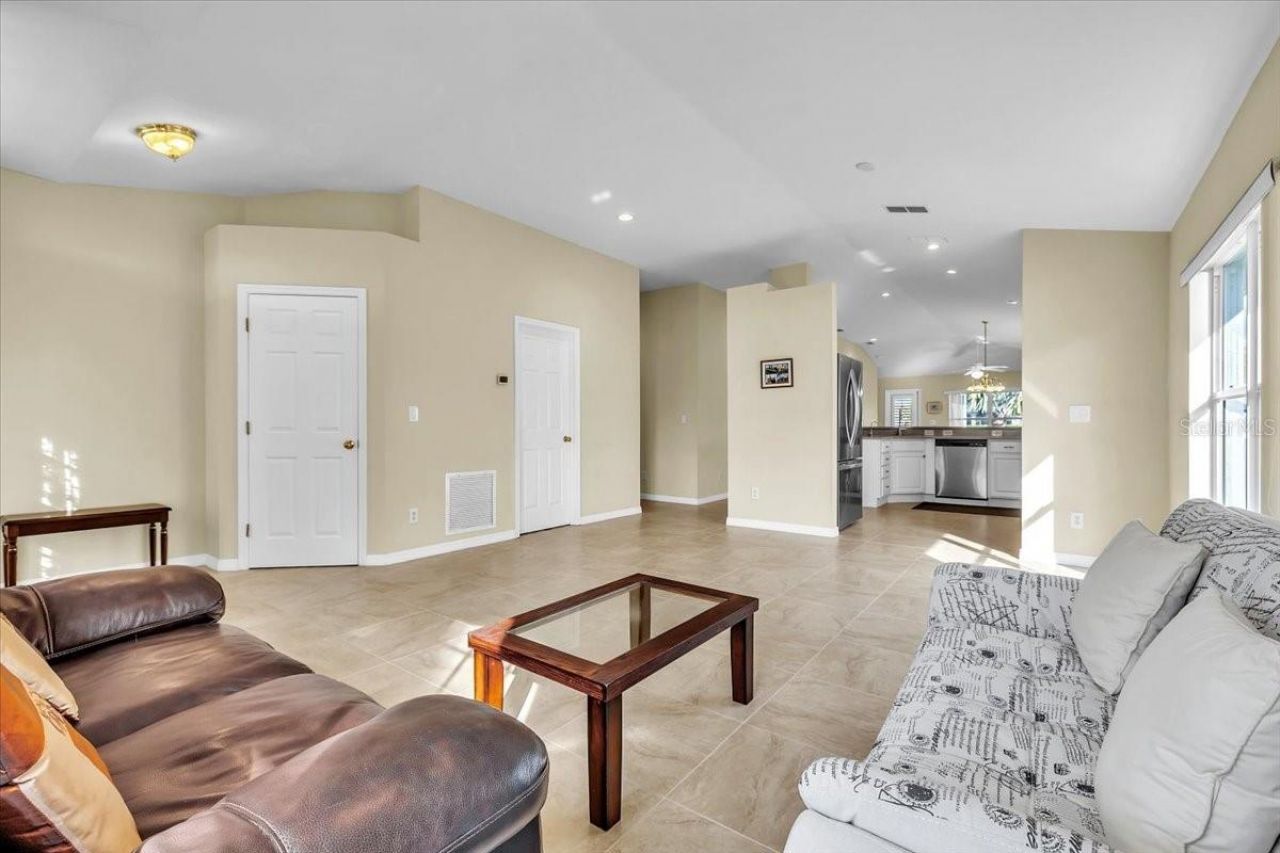 8571 Gassner Way , Lehigh Acres, FL 33972 Photo