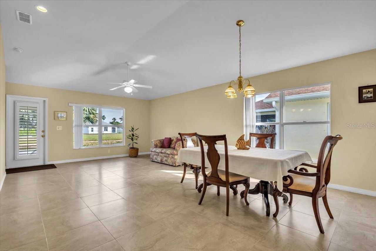 8571 Gassner Way , Lehigh Acres, FL 33972 Photo