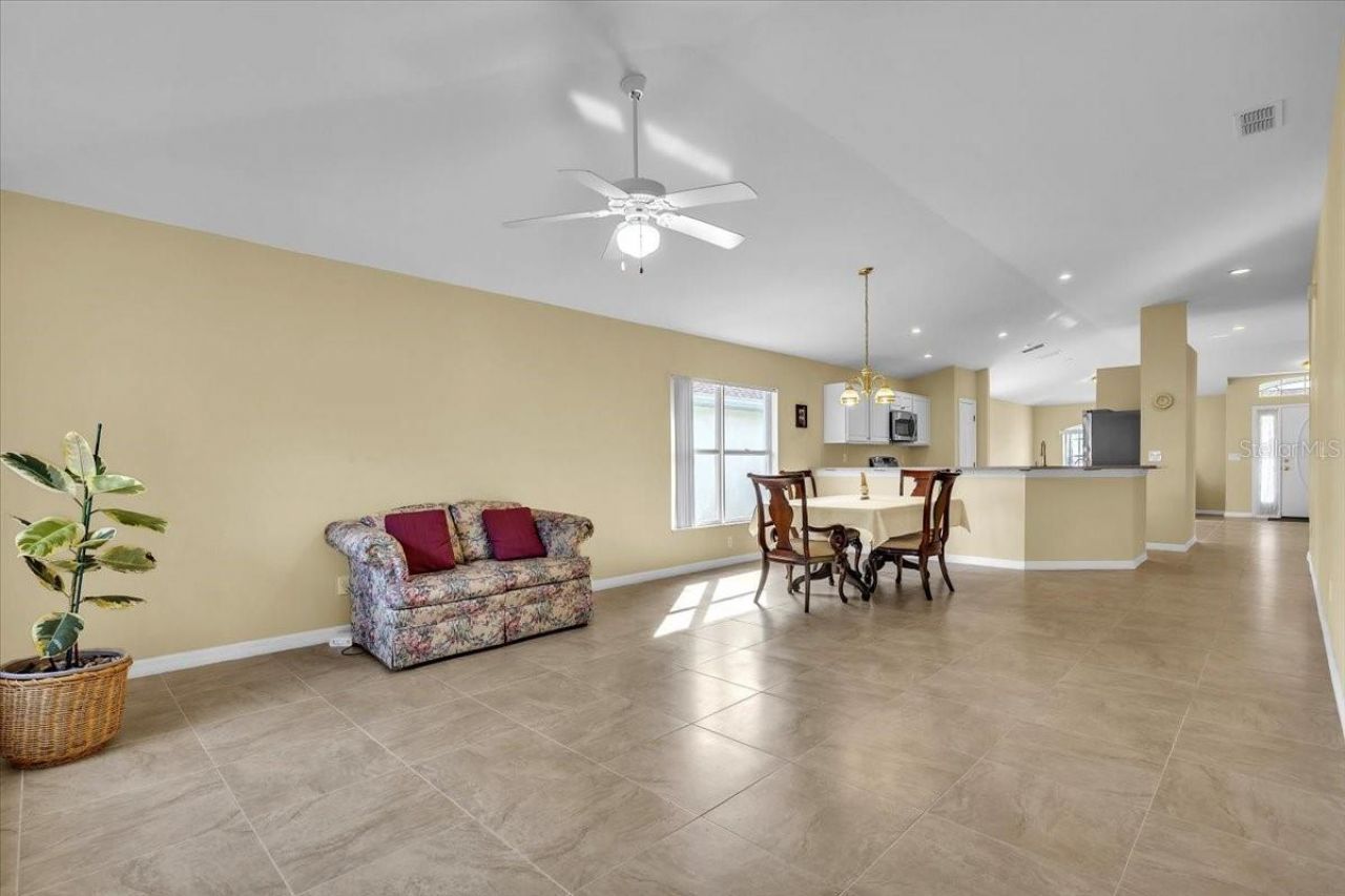 8571 Gassner Way , Lehigh Acres, FL 33972 Photo