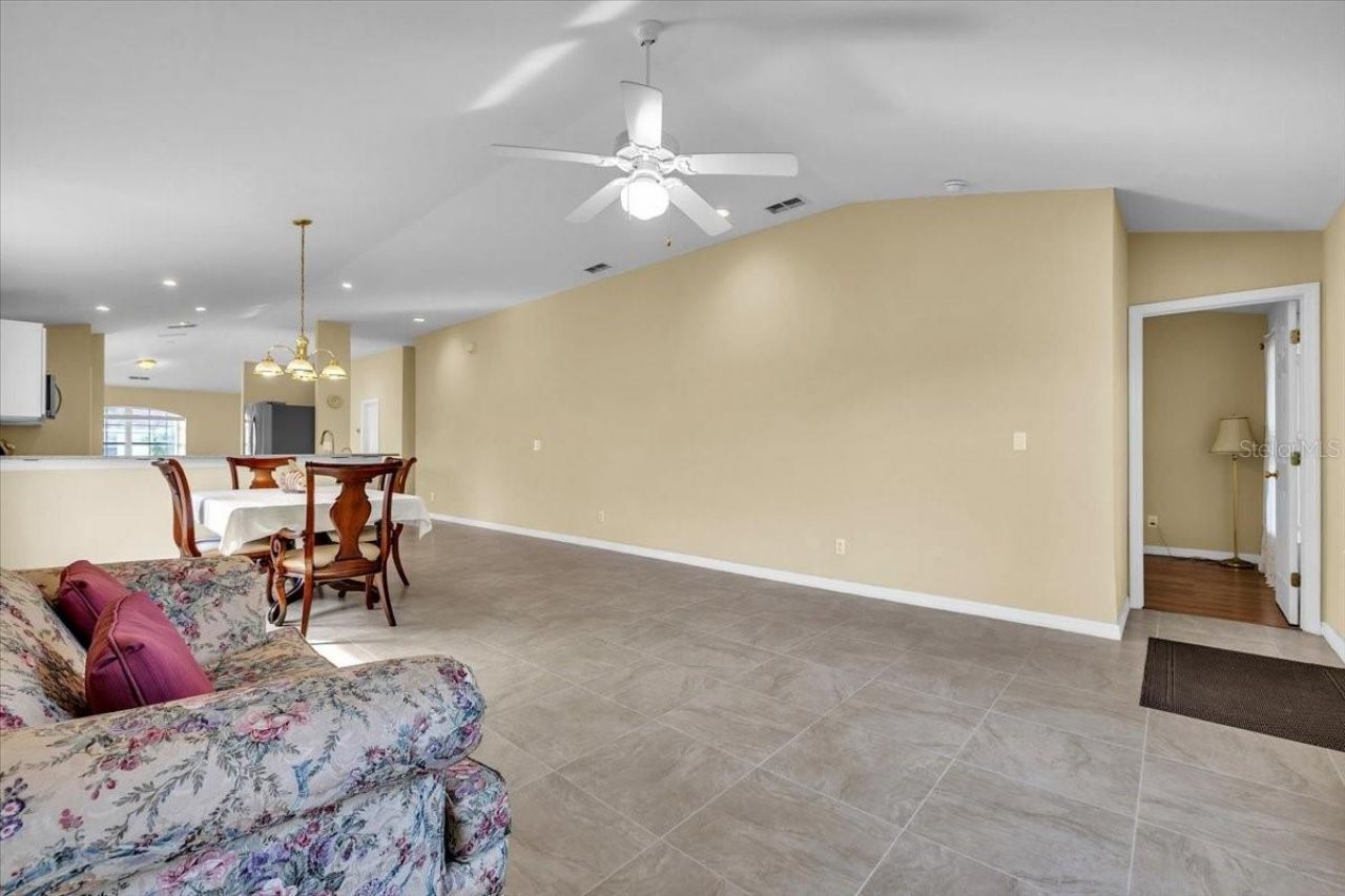 8571 Gassner Way , Lehigh Acres, FL 33972 Photo