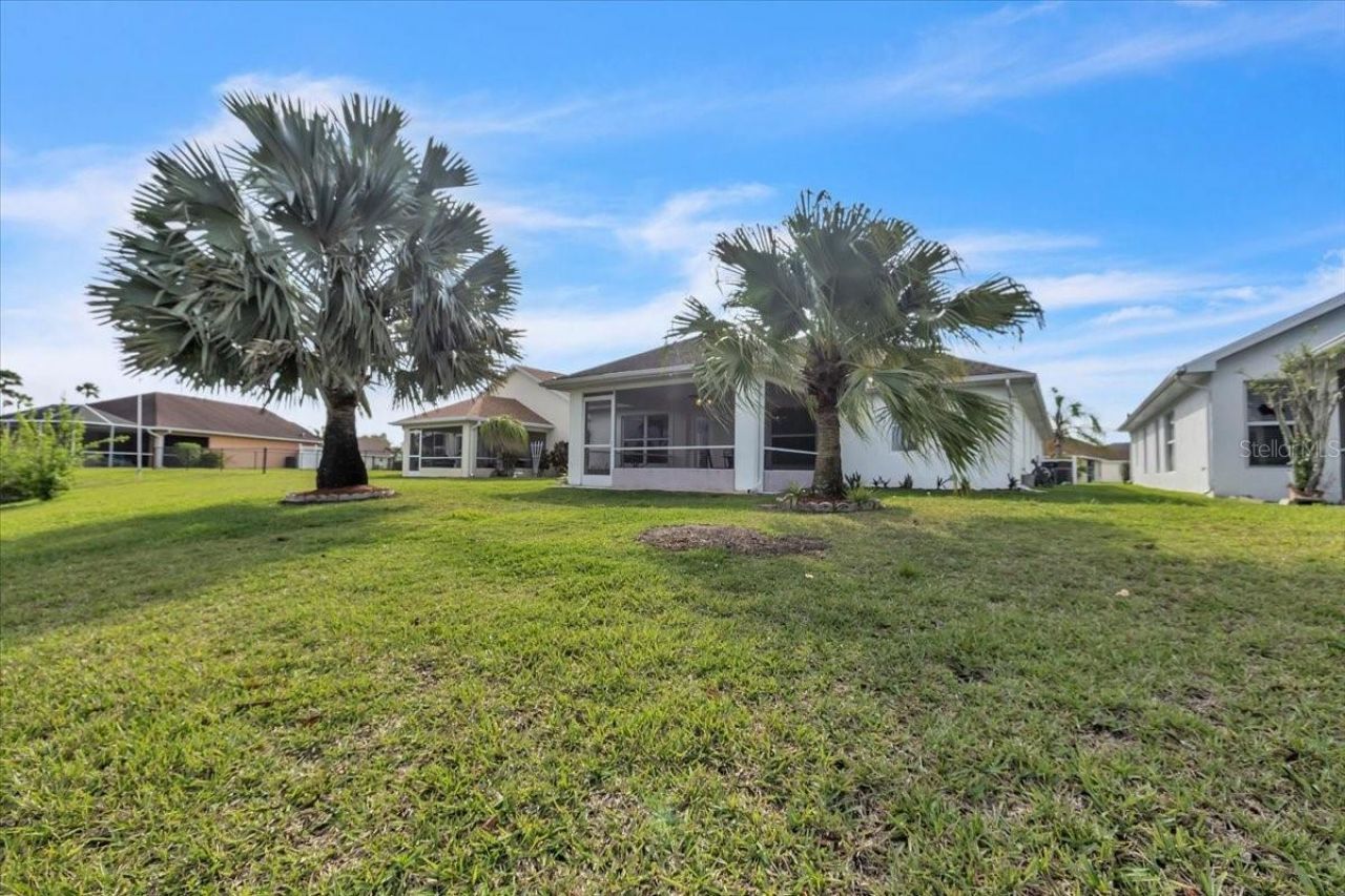 8571 Gassner Way , Lehigh Acres, FL 33972 Photo