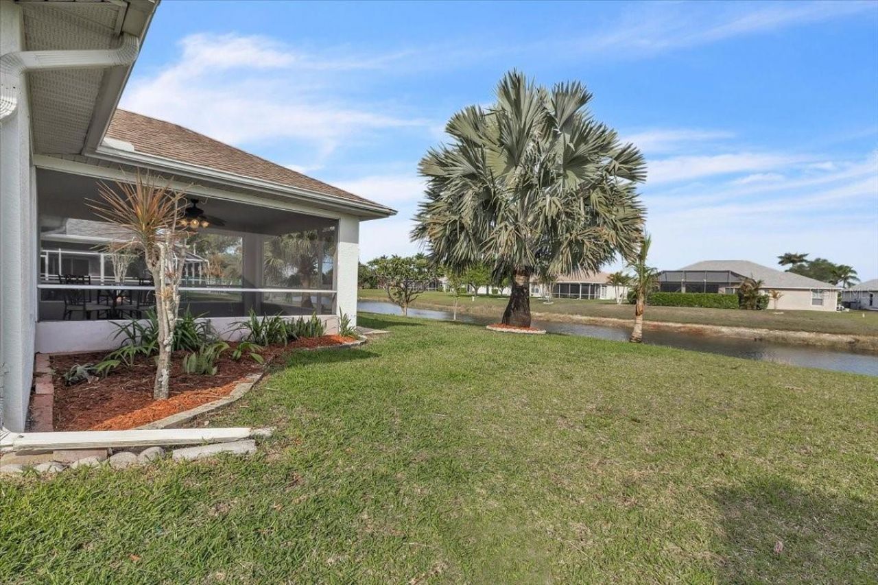 8571 Gassner Way , Lehigh Acres, FL 33972 Photo