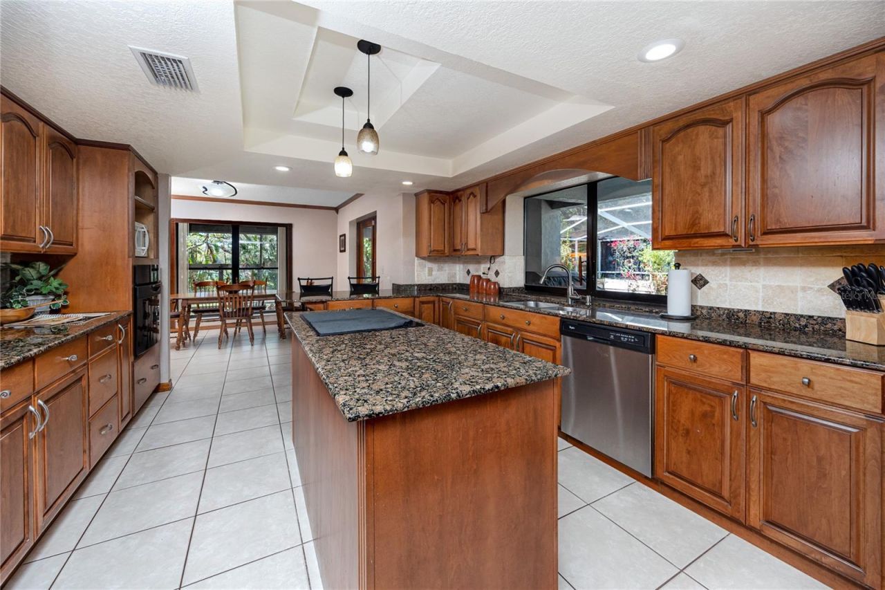 9775 78th Avenue , Seminole, FL 33777 Photo